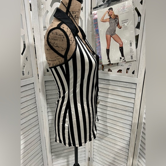 Be Wicked Costume Collection Referee Romper - Picture 7 of 9
